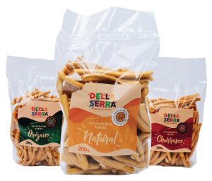 Mais de duas décadas preservando o sabor da tradição. Fundada em 1999, a Biscoitos Della Serra está localizada na charmosa Serra Gaúcha. Produzimos biscoitos artesanais com amor e dedicação, utilizando ingredientes selecionados e métodos que garantem qualidade e sabor incomparáveis.